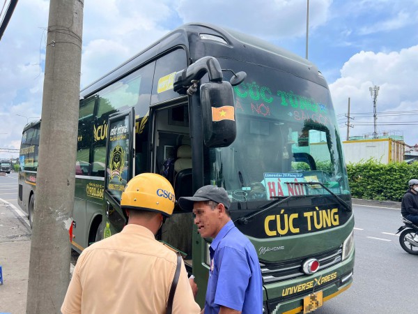 Công an TP.HCM tổng xử lý xe khách, bến bãi ngay sau phản ánh của Thanh Niên