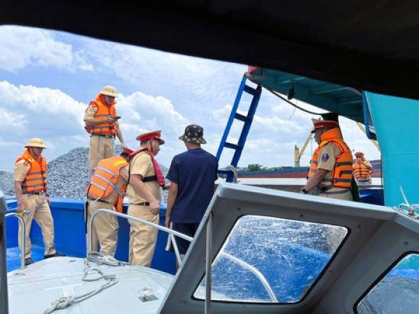 Công an tỉnh Đồng Nai: Đẩy mạnh xử lý vi phạm giao thông đường thủy