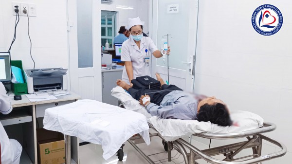 Hai vụ tai nạn trên cao tốc TPHCM - Trung Lương, 10 người nhập viện