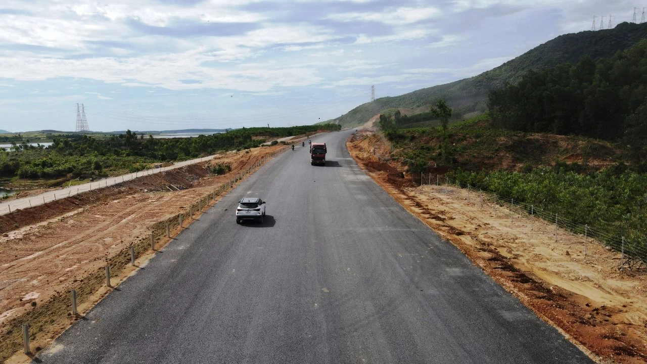 Hình hài cao tốc Bắc - Nam qua tỉnh Hà Tĩnh