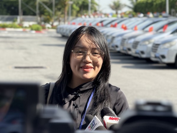 Học viên hào hứng trong ngày đầu CSGT sát hạch giấy phép lái xe