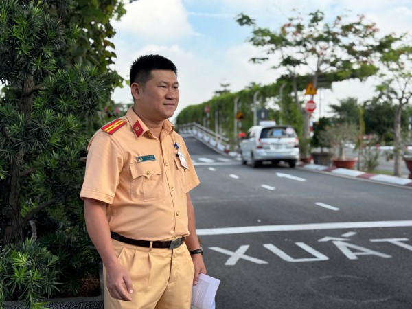 Học viên hào hứng trong ngày đầu CSGT sát hạch giấy phép lái xe