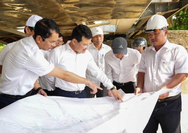 Huế quyết tâm thông xe kỹ thuật cầu vượt cửa biển Thuận An 2.400 tỉ dịp 30.4