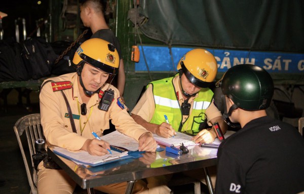 Không có tiền đóng phạt nguội, xin giảm được không? Không có tiền đóng phạt nguội, xin giảm được không?