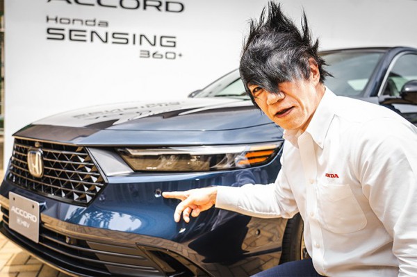 Kỹ sư trưởng của Honda gây chú ý với mái tóc cực "chất"