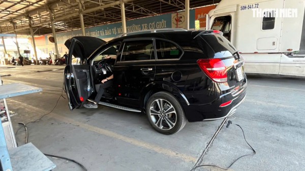 Ngày đầu áp dụng quy định đăng kiểm mới: Tắc nghẽn, chờ đợi do… lỗi phần mềm