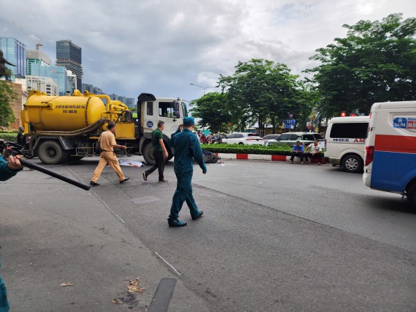 Người phụ nữ tử vong dưới bánh xe bồn ở trung tâm TP.HCM