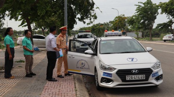 Nhiều cải tiến giúp người dân thi sát hạch lái xe ôtô thuận tiện hơn