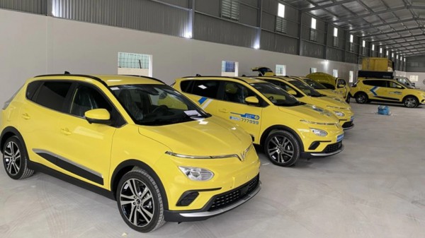 Nhóm xe xăng hạng B hụt hơn trước các đối thủ thuần điện tại Việt Nam