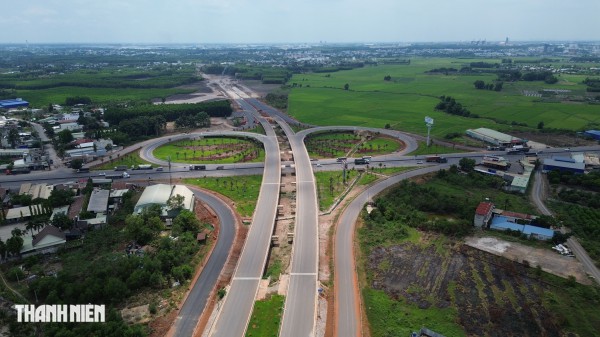 Những đại lộ sắp thông xe kết nối sân bay Long Thành