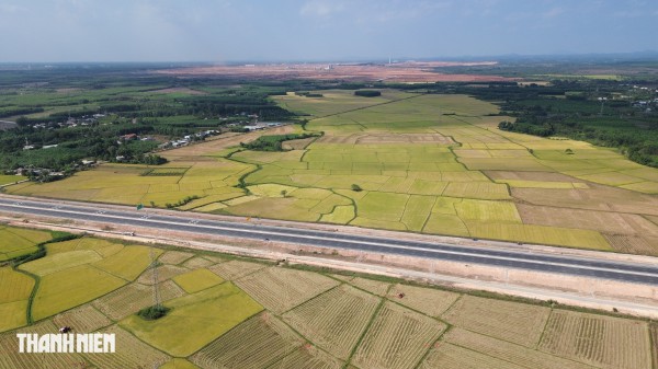 Những đại lộ sắp thông xe kết nối sân bay Long Thành