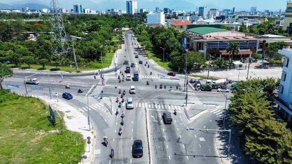 Nút giao thông cầu Hòa Xuân sắp 