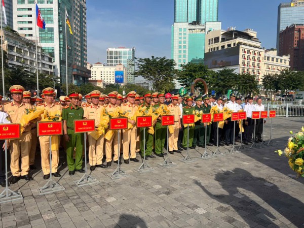 Phòng CSGT Công an TPHCM huy động tổng lực vì bình yên, an toàn trên những tuyến đường