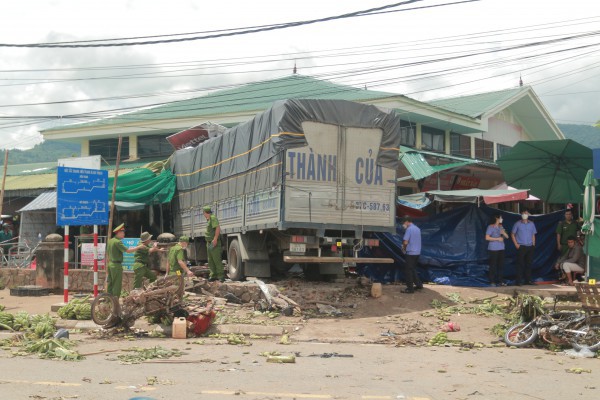 Quảng Trị: Lời khai của tài xế sau vụ tai nạn nghiêm trọng ở chợ Tân Long