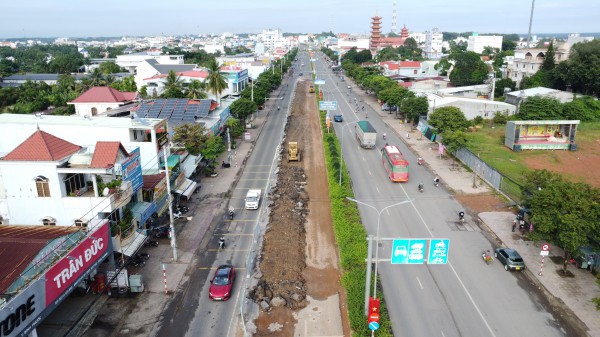 Quốc lộ 14 ở Đồng Nai vá mãi vẫn hư, như 