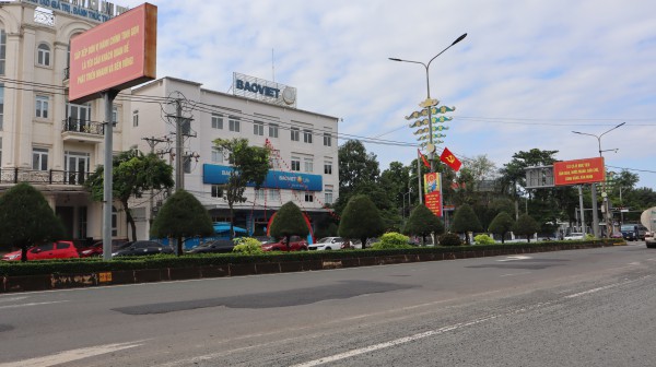 Quốc lộ 14 ở Đồng Nai vá mãi vẫn hư, như 