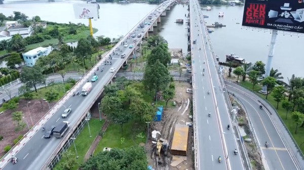 TPHCM: CSGT dùng Flycam để theo dõi, xử lý kẹt xe, sự cố giao thông