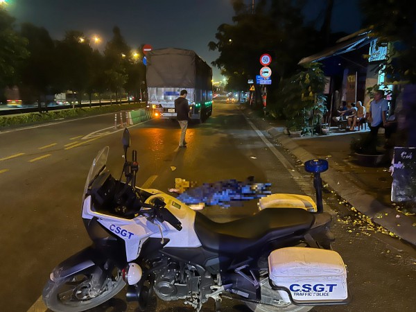 TP.HCM: Cãi nhau với chồng, người phụ nữ chạy ra đường bị xe tông tử vong