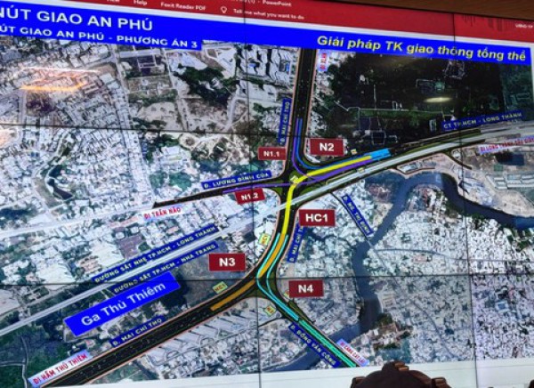 TPHCM: Cần sử dụng cơ chế đặc thù để giải quyết thách thức về hạ tầng giao thông