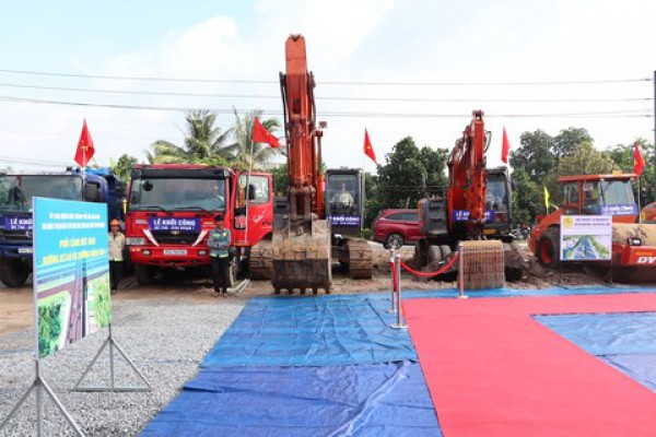TPHCM: Khởi công hai dự án giao thông phía Tây Bắc Thành phố