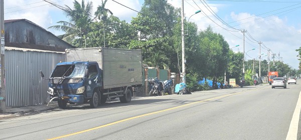 TP.HCM: Tai nạn liên hoàn ở xã Xuân Thới Sơn, 2 người bị thương nặng TP.HCM: Tai nạn liên hoàn ở xã Xuân Thới Sơn, 2 người bị thương nặng