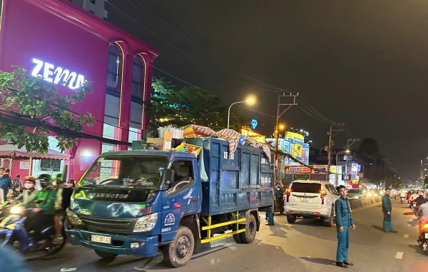 TP.HCM: Tai nạn liên hoàn trên đường Huỳnh Tấn Phát, một phụ nữ tử vong