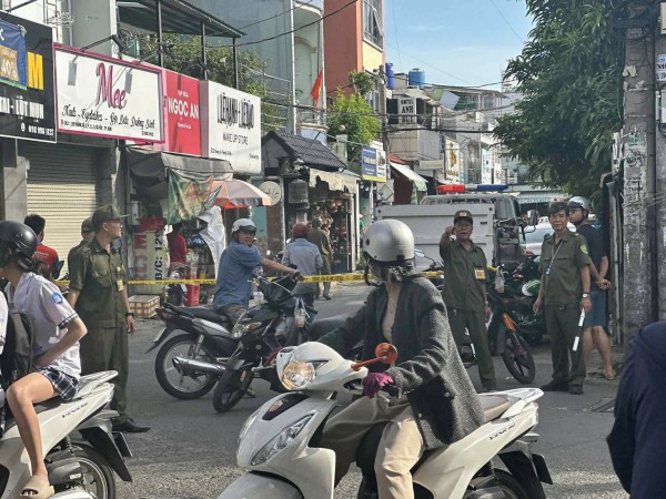 TP.HCM: Xe lôi va chạm xe máy, người đàn ông tử vong tại chỗ TP.HCM: Xe lôi va chạm xe máy, người đàn ông tử vong tại chỗ