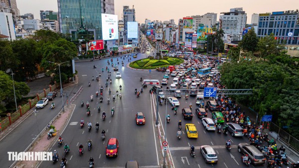 TP.HCM thí điểm bỏ chạy vòng xuyến ở vòng xoay Nguyễn Bỉnh Khiêm từ 23.5