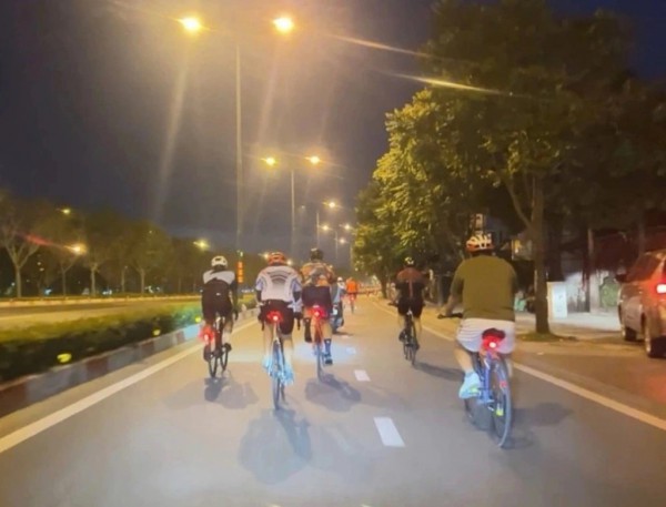 TP.HCM thí điểm làn đường riêng cho xe đạp TP.HCM thí điểm làn đường riêng cho xe đạp