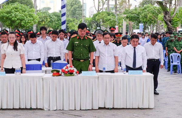 Tai nạn giao thông: Sai một giây, mất một đời