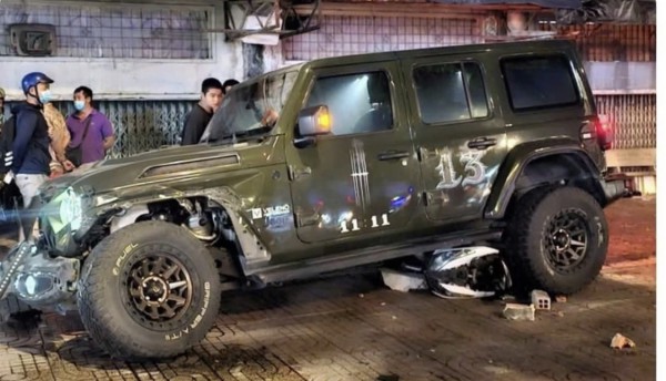 Tạm giữ Nguyễn Bảo Hoàng, tài xế lái ôtô gây tai nạn liên hoàn khiến 2 người tử vong tại quận Bình Tân