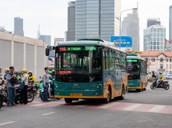 Tết Dương lịch và Tết Nguyên đán 2026, người dân, du khách tại TPHCM được đi xe buýt Phương Trang miễn phí