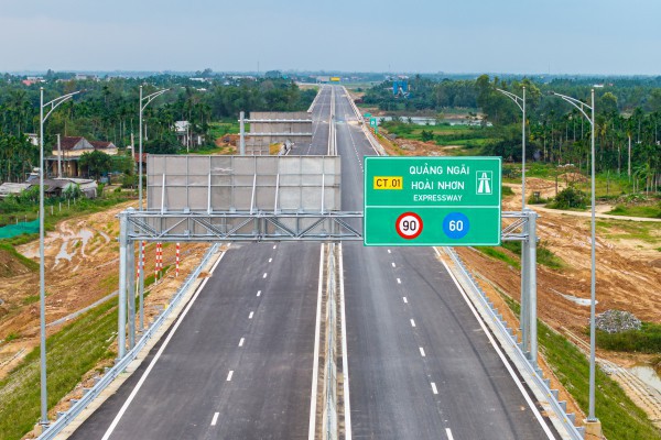 Thông xe 88 km cao tốc Quảng Ngãi - Hoài Nhơn từ 11 giờ 30 ngày 29.4