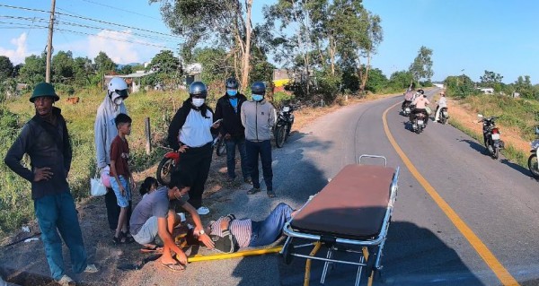 Tông phải dê thả rông trên đường, người phụ nữ tử vong thương tâm