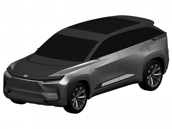 Toyota tung ảnh hé lộ mẫu xe mới gây xôn xao dư luận