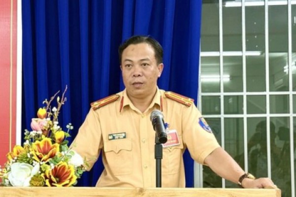 Trưởng phòng CSGT Công an TPHCM công khai số điện thoại để người dân phản ánh