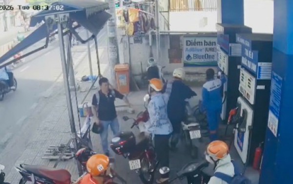 Va chạm giao thông - đừng để "chuyện bé xé ra to"