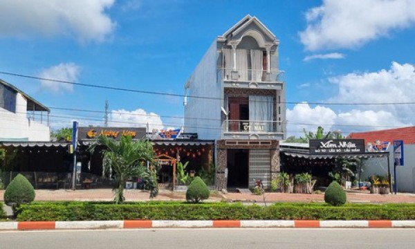 Vụ lái ôtô lao vào quán nhậu làm 2 người thương vong: Gây án do mâu thuẫn