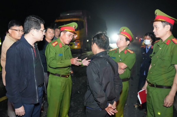 Vụ tai nạn trên cao tốc Cam Lộ - La Sơn khiến 11 người thương vong: Hai tài xế đều vi phạm