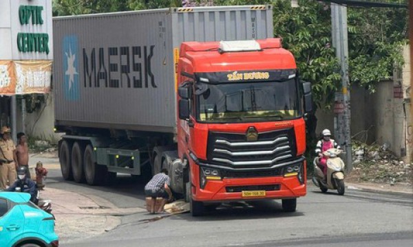 Xe container 
