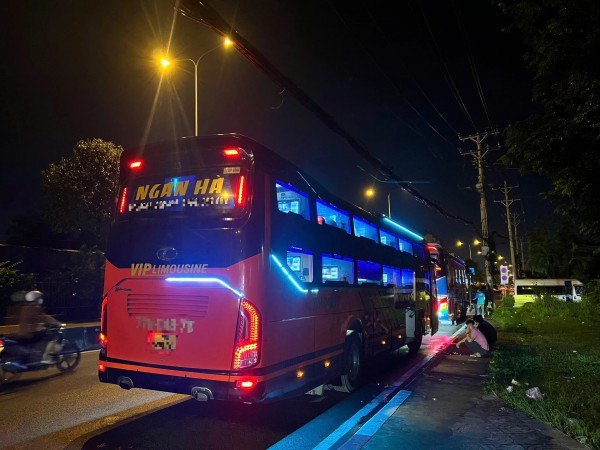Xe khách vi phạm tràn lan ở cửa ngõ phía đông TP.HCM