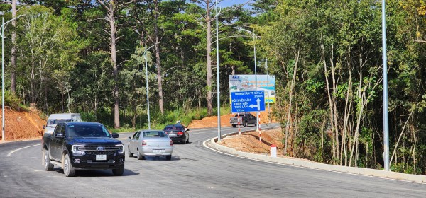 Xe tải được lưu thông 2 chiều qua đèo Prenn Xe tải được lưu thông 2 chiều qua đèo Prenn