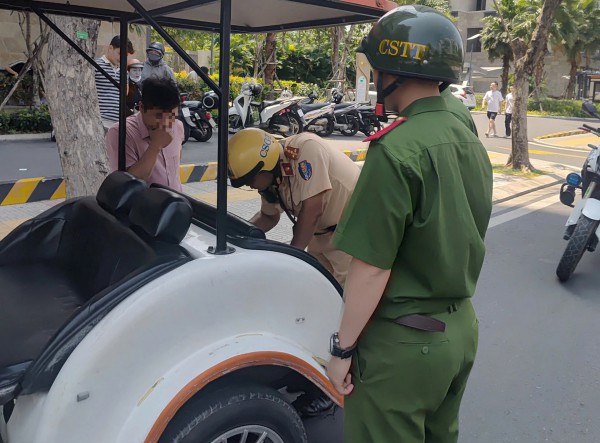 Xử lý xe điện du lịch 