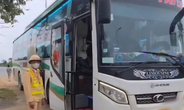 Xử phạt chủ và tài xế xe khách 35 chỗ chở 41 người