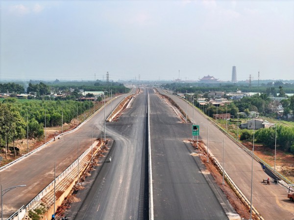Đề xuất khai thác tạm 18,2 km cao tốc Biên Hòa - Vũng Tàu trước tết
