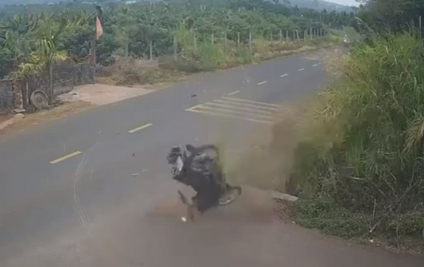 Điều tra vụ tai nạn khiến nam sinh lớp 12 tử vong trên quốc lộ 29