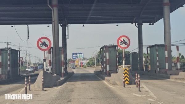 Đồng Nai: Cận cảnh 2 trạm thu phí bỏ hoang trên quốc lộ 51