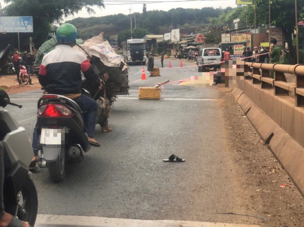 Đồng Nai: Người phụ nữ tử vong thương tâm dưới bánh xe đầu kéo