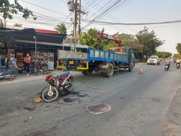 Đồng Tháp: Người đàn ông tử vong sau va chạm với xe cẩu