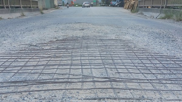 Đường tỉnh TL380 oằn mình Đường tỉnh TL380 oằn mình